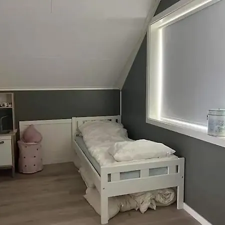 Lekkert Gjestehus Med Gratis Parkering Pa Stedet. Levanger Exterior photo